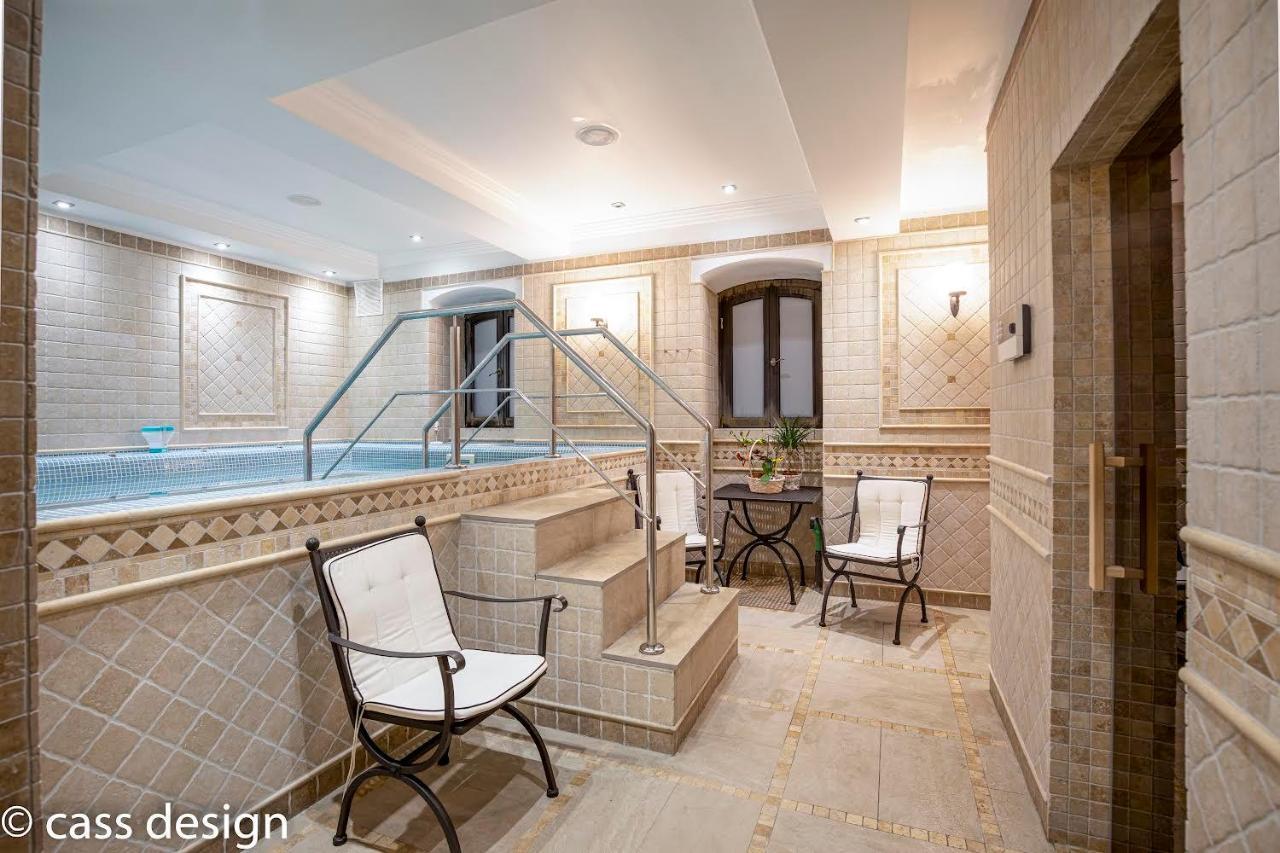 Hotel Versay Băile Herculane Εξωτερικό φωτογραφία