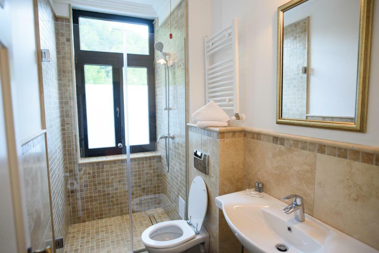 Hotel Versay Băile Herculane Εξωτερικό φωτογραφία