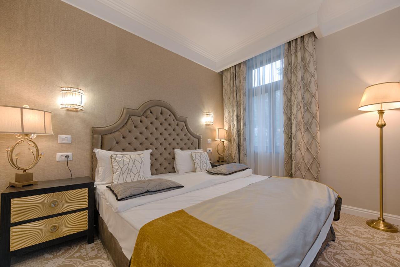 Hotel Versay Băile Herculane Εξωτερικό φωτογραφία