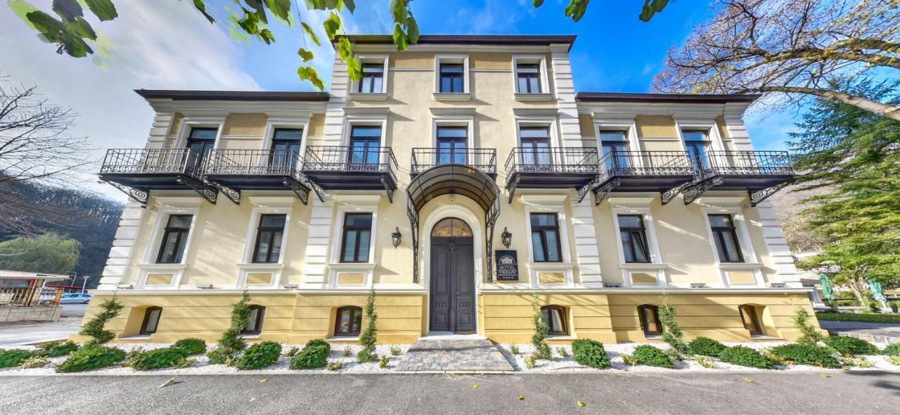 Hotel Versay Băile Herculane Εξωτερικό φωτογραφία